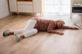 વૃદ્ધોમાં પડવાની સમસ્યા કેમ વધારે હોય છે?