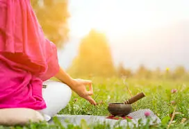 આયુર્વેદ મુજબ ઋતુચર્યા: બદલાતી ઋતુમાં સ્વાસ્થ્યની જાળવણી.