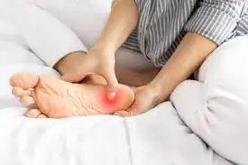 પગની પાનીના દુખાવા (Plantar Fasciitis) માટે ઉપયોગી ટિપ્સ.