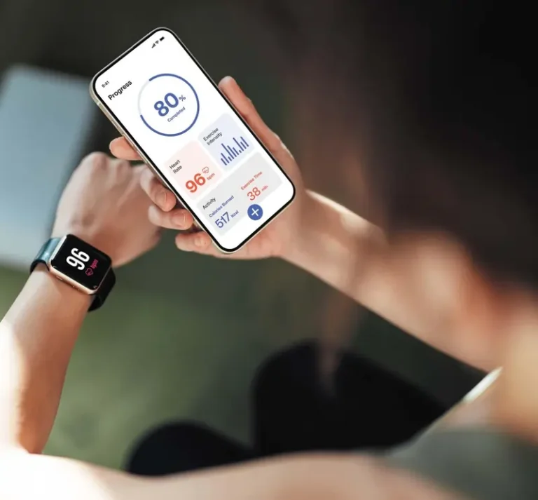 સ્માર્ટ વોચ અને હેલ્થ એપ્સ દ્વારા તમારી ફિટનેસનું ટ્રેકિંગ કેવી રીતે કરવું?