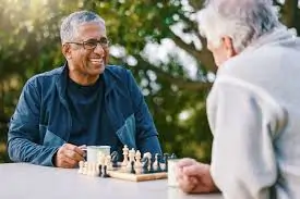 એકલતા દૂર કરવા માટે વડીલો માટેની પ્રવૃત્તિઓ