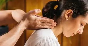 પેનકિલર્સ વિના દુખાવો દૂર કરવાની ૫ કુદરતી રીતો.