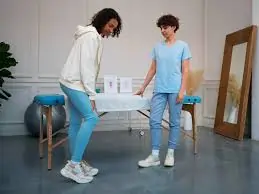 ફિઝિયોથેરાપી સેશન માટે જતી વખતે કેવા કપડાં પહેરવા?