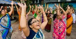 હાસ્ય યોગ (Laughter Yoga) ના અદભૂત ફાયદા.