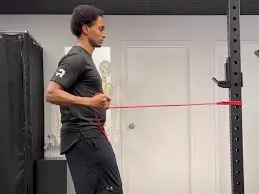 રેઝિસ્ટન્સ બેન્ડ રો