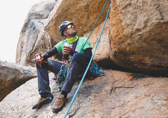 પર્વત કે ઉંચાઈવાળી જગ્યાએ ટ્રેકિંગ કરતા પહેલા ફેફસાંની ક્ષમતા કેવી રીતે વધારવી?