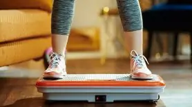 વાઇબ્રેશન પ્લેટ (Vibration Plate) પર ઊભા રહેવાથી બોન ડેન્સિટી કેવી રીતે વધે છે?